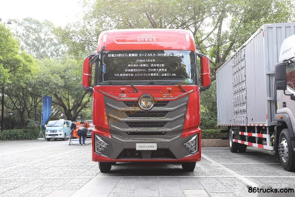 Foton AumanGTL Star Wing Pro 11.8L Diesel 470hp 8X4(12 wheels) ZF 12-speed AMT Automatic 9.56m Stake Truck Exterior (2) | 86Trucks