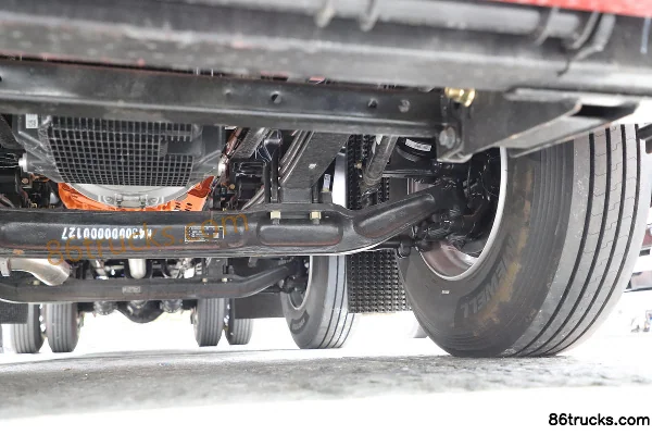 Foton AumanGTL Star Wing Pro 11.8L Diesel 470hp 8X4(12 wheels) ZF 12-speed AMT Automatic 9.56m Stake Truck Chassis (3) | 86Trucks
