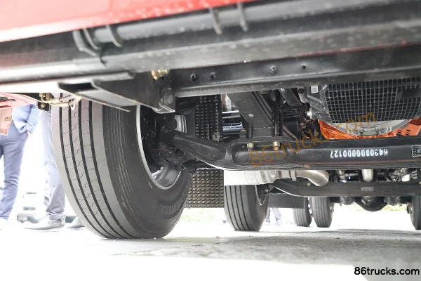 Foton AumanGTL Star Wing Pro 11.8L Diesel 470hp 8X4(12 wheels) ZF 12-speed AMT Automatic 9.56m Stake Truck Chassis (2) | 86Trucks