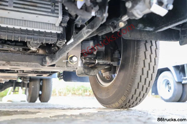 Foton Aumark X 158 hp 4X2(6 wheels) 4.14m single-row van light truck Chassis (3) | 86Trucks