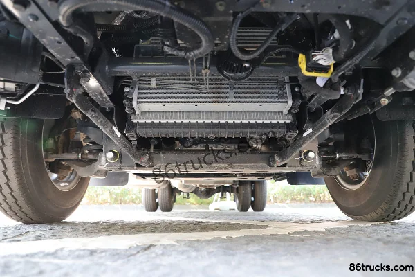 Foton Aumark X 158 hp 4X2(6 wheels) 4.14m single-row van light truck Chassis (1) | 86Trucks