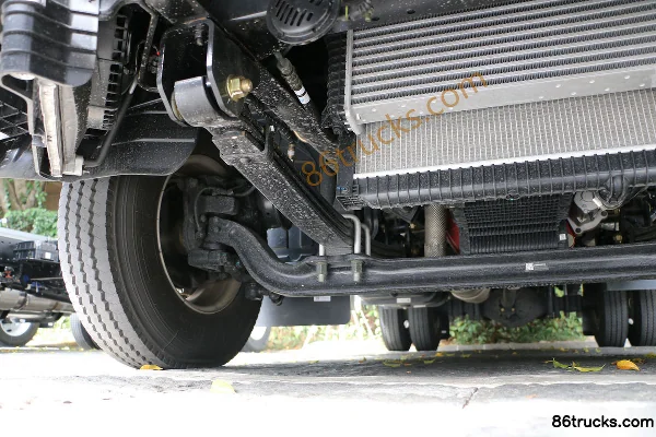 Foton Auman Express Arctic Bear Pro 163hp 4X2(6 wheels) 4.085m refrigerated truck Chassis (2) | 86Trucks