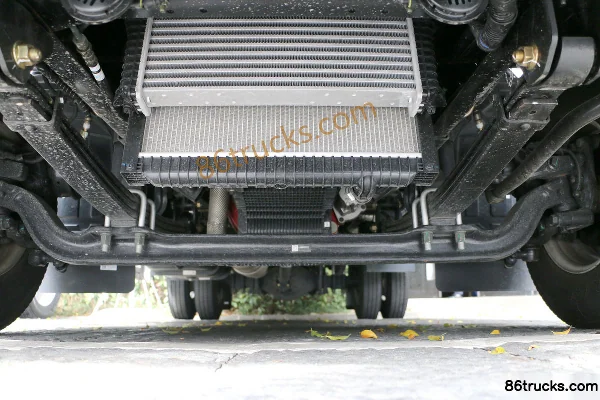 Foton Auman Express Arctic Bear Pro 163hp 4X2(6 wheels) 4.085m refrigerated truck Chassis (1) | 86Trucks