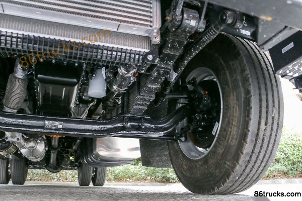 Foton Auhang R Pro 270hp 4X2(6 wheels) 6.8m AMT automatic wing-opening box cargo truck Chassis (3) | 86Trucks