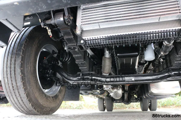 Foton Auhang R Pro 270hp 4X2(6 wheels) 6.8m AMT automatic wing-opening box cargo truck Chassis (2) | 86Trucks