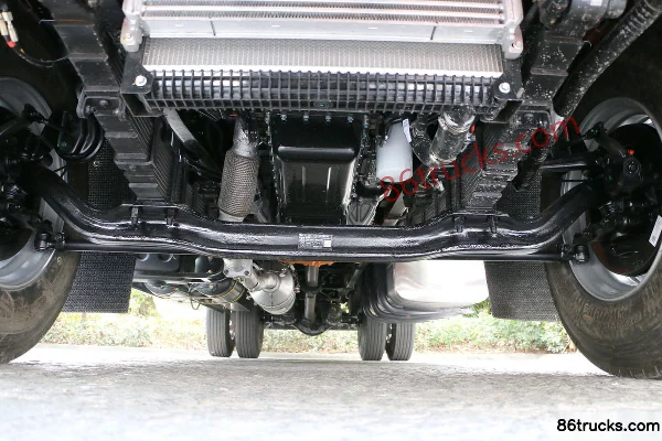 Foton Auhang R Pro 270hp 4X2(6 wheels) 6.8m AMT automatic wing-opening box cargo truck Chassis (1) | 86Trucks