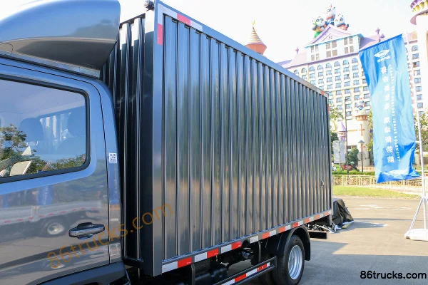 Shidai Linghang S1 Chuangye Edition 2L Gasoline 144hp 4X2(6 wheels) Dongan 5-speed 3.8m Single Row Box Mini Truck Body (1) | 86Trucks