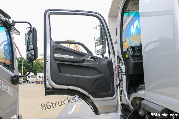 Foton Ollin Big Bee Mini Pro 170hp 4X2(6 wheels) 4.17m half-cab flatbed cargo truck (1) | 86Trucks