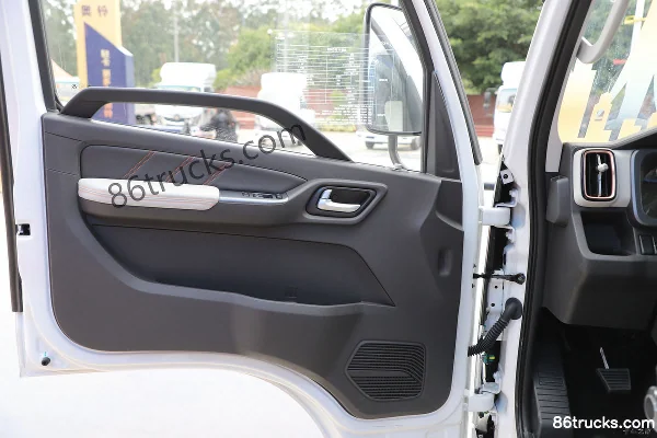 Foton V-Card 2L CNG 144 ch 4X2(6 roues) Dongan 5 vitesses 3,815 m camion micro plateau simple cabine (2) | 86Trucks