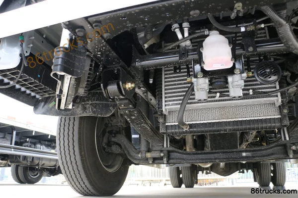 Foton Aoling New Jieyun Youth Invincible Edition 146 hp 4X2(6 wheels) 4.085m Refrigerated Truck Chassis (2) | 86Trucks