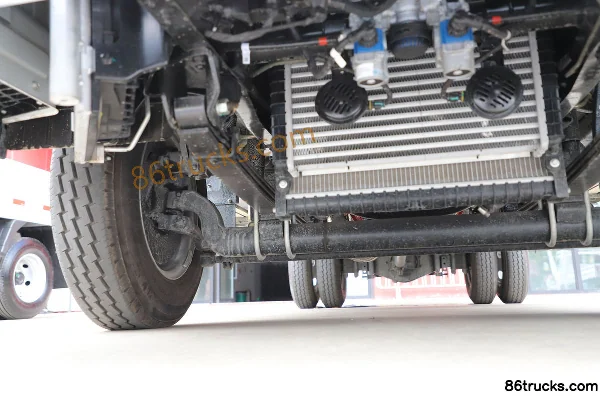 Foton Aoling M Card 132hp 4X2(6 wheels) 3.19m double-row flatbed mini truck (air brake)(wide track) Chassis (2) | 86Trucks