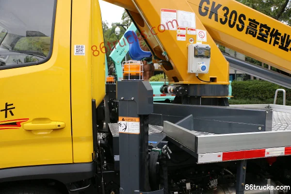 Foton Aoling M Card 122 ch 4X2(6 roues) camion nacelle élévatrice Carrosserie (3) | 86Trucks