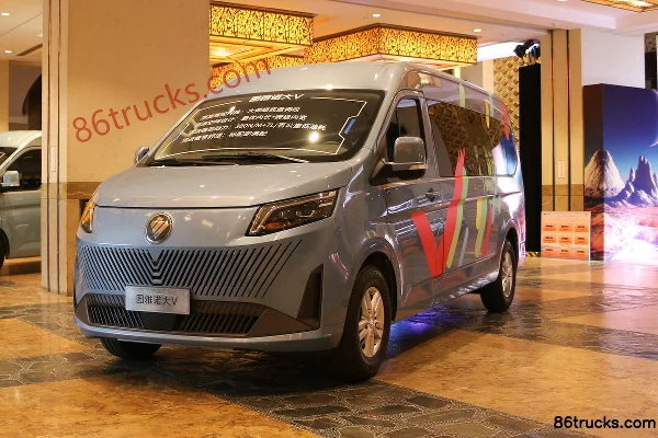 Foton commercial vehicle Tuyano Big V Business Luxury Edition 152hp 2.0L gasoline 7-seat passenger van (single rear tire) Exterior (3) | 86T