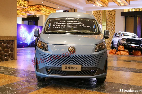 Foton commercial vehicle Tuyano Big V Business Luxury Edition 152hp 2.0L gasoline 7-seat passenger van (single rear tire) Exterior (2) | 86T
