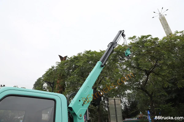 Foton Auman M Card 132hp 4X2(6 wheels) 2.6m Truck-Mounted Crane (Shenbai Heavy Industry) (China VI) Body (2) | 86Trucks