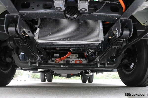 Foton ES1 4X2(6 wheels) Electric Tow Truck Chassis (1) | 86Trucks