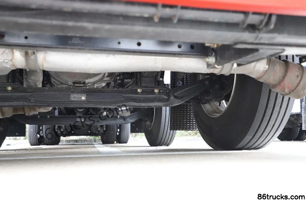 Foton Auman GTL Star Wing Edition 360hp 8X4(12 wheels) Oil Tank Truck Chassis (3) | 86Trucks