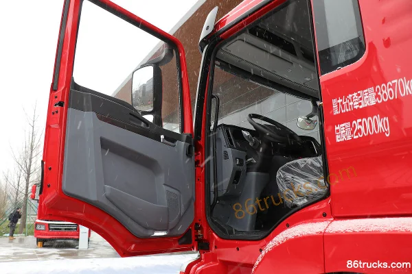 Proton Auto Charging Version 6X4(10 wheels) Pure Electric Tractor Truck 256.43kWh Cab (1) | 86Trucks
