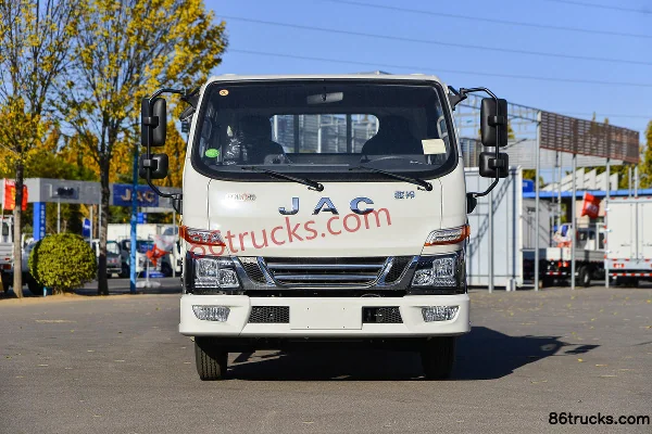 JAC Junling V5 150hp 4X2(6 wheels) 4.22m single-row flatbed light truck (China VI) Exterior (2) | 86Trucks