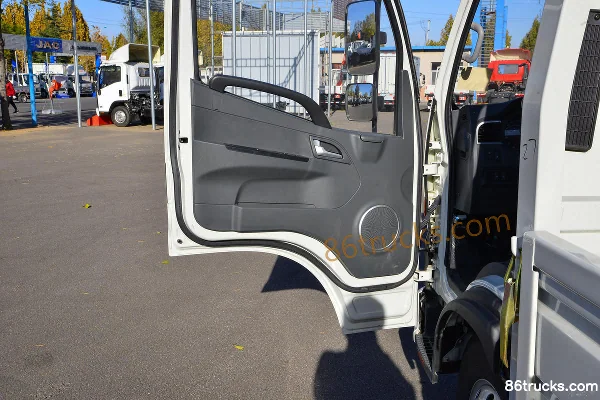 JAC Junling V5 150hp 4X2(6 wheels) 4.22m single-row flatbed light truck (China VI) Cab (2) | 86Trucks