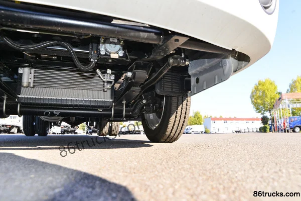JAC Kaida X5 1.8L 130hp 4X2(6 wheels) Gasoline 3.5m Single-row Van Mini Truck Chassis (3) | 86Trucks