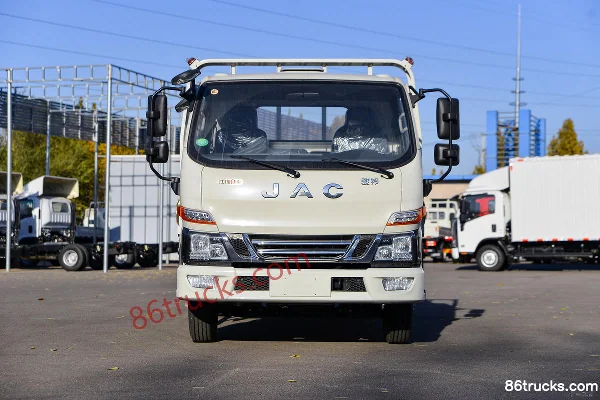 JAC Junling V5 137 ch 4X2(6 roues) camion léger plateau à cabine simple 4,18 m Extérieur (2) | 86Trucks