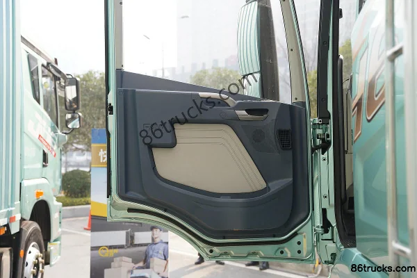 FAW Jiefang Qingdao JH6 Zhizun Edition 350 hp 4X2(6 wheels) 9.7m AMT automatic refrigerated truck Cab (3) | 86Trucks