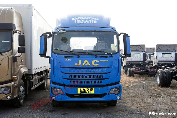 JAC Dewos T9 220hp 4X2(6 wheels) 10m Box Cargo Truck Exterior (2) | 86Trucks