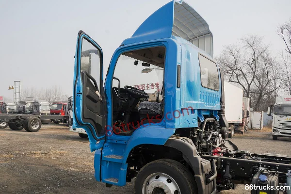 JAC Dewos T9 220hp 4X2(6 wheels) 10m Box Cargo Truck Cab (2) | 86Trucks