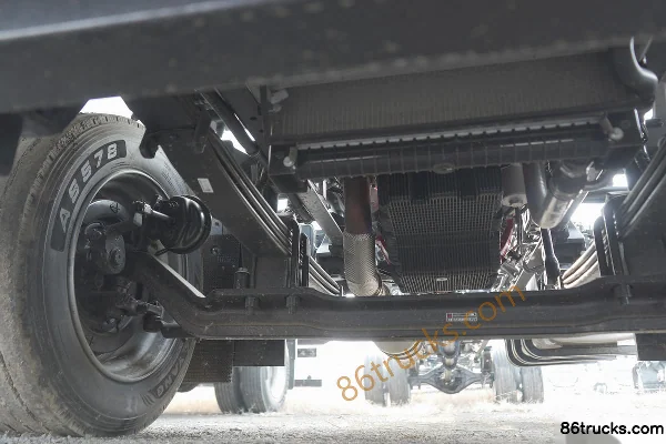JAC Dewos T9 220hp 4X2(6 wheels) 10m Box Cargo Truck Chassis (2) | 86Trucks