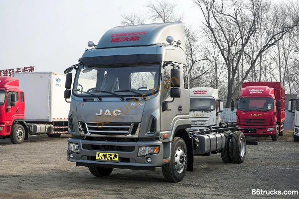 JAC Dewos V9 195 hp 4X2(6 wheels) 5.48m Van Cargo Truck (China VI) Exterior (3) | 86Trucks