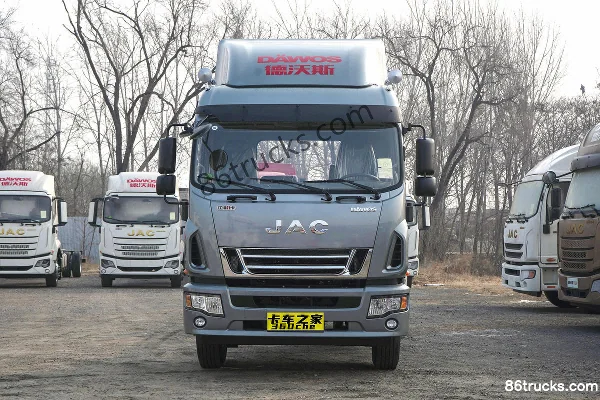 JAC Dewos V9 195 hp 4X2(6 wheels) 5.48m Van Cargo Truck (China VI) Exterior (2) | 86Trucks