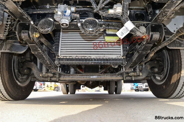 Foton Aoling New Jiyun Youth Edition 132hp 4X2(6 wheels) single-row promotional truck Chassis (1) | 86Trucks
