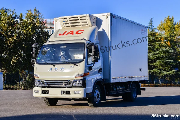 JAC Junling V6 152 ch 4X2(6 roues) 4,015 m camion frigorifique Extérieur (3) | 86Trucks