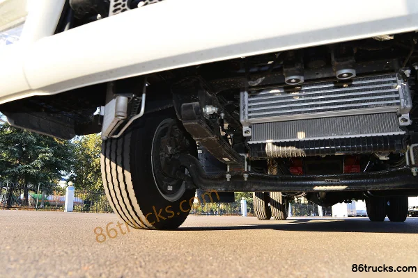 JAC Junling V6 152 ch 4X2(6 roues) 4,015 m camion frigorifique Châssis (2) | 86Trucks
