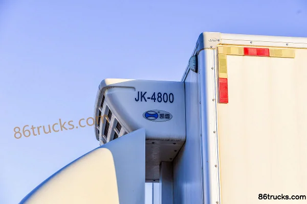 JAC Junling V6 152 ch 4X2(6 roues) 4,015 m camion frigorifique Carrosserie (2) | 86Trucks