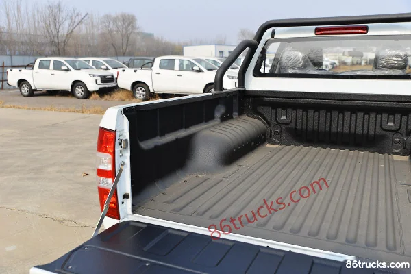 Jiangxi Isuzu Ruimai 2023 Chima Edition 2.5T Diesel 143hp Manual 4WD Long Wheelbase Double-row Pickup Official Photos (2) | 86Trucks