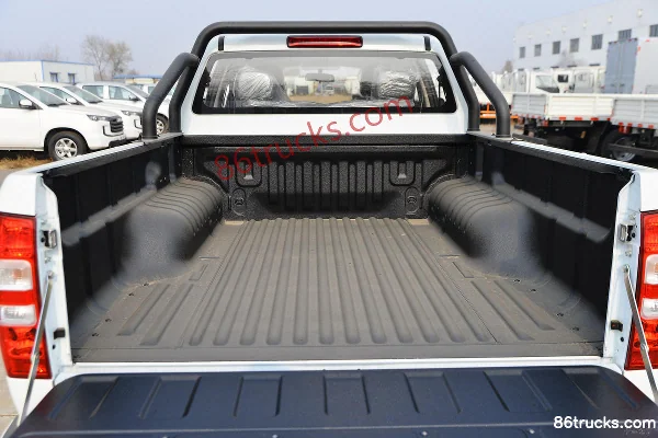 Jiangxi Isuzu Ruimai 2023 Chima Edition 2.5T Diesel 143hp Manual 4WD Long Wheelbase Double-row Pickup Official Photos (1) | 86Trucks