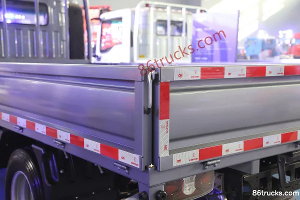 Sinotruk HOWO Hanjiang PRO 170hp 4X2(6 wheels) 4.15m AT Automatic Single Row Flatbed Light Truck Body (3) | 86Trucks