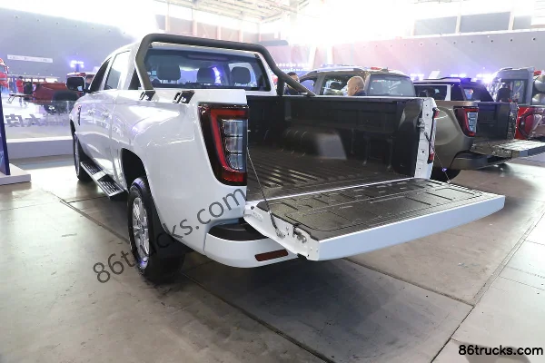 Sinotruk HOWO S6 2024 Commercial Luxury Edition 2.0T Diesel 190 hp Automatic 4x2(6 wheels) Long Wheelbase Double Row Pickup Truck Official P