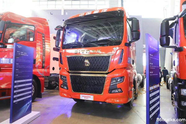 Sinotruk Sitrak SITRAK G7H Luxury 540hp 8X4(12 wheels) 9.52m AMT Automatic Flatbed Cargo Truck Exterior (3) | 86Trucks