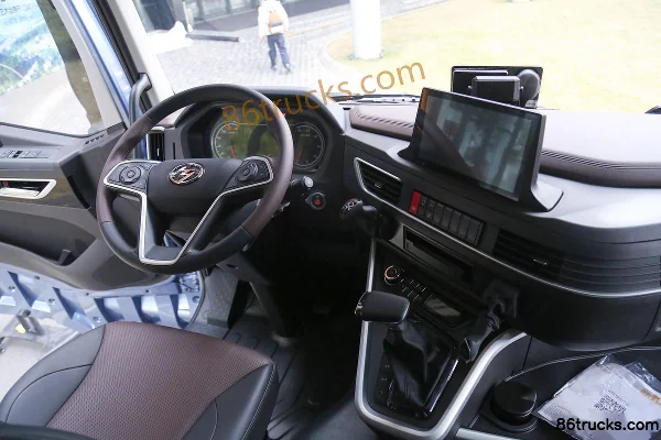 SAIC Hongyan Genlyon H6 520 hp 4X2(6 wheels) AMT Automatic Tractor Truck Cab (1) | 86Trucks