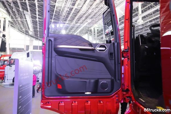 Sinotruk Sitrak G7S Heavy Truck 530hp 6X4(10 wheels) CNG tractor truck (China VI, with hydraulic retarder) Cab (2) | 86Trucks