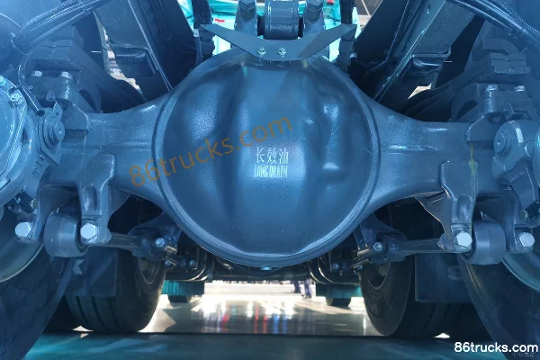 Sinotruk Sitrak C9H heavy truck 840 hp 6X4(10 wheels) automatic transmission tractor truck Chassis (2) | 86Trucks