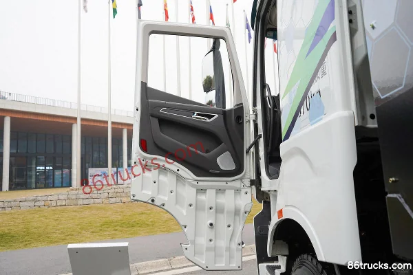 SAIC Hongyan Genlyon H6 Smart Electric 25T 6X4(10 wheels) Battery Swap Electric Tractor Truck 282kWh Cab (1) | 86Trucks
