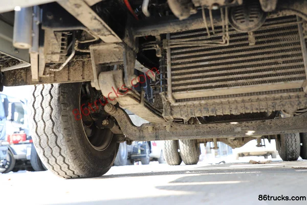 Foton Aumark X 122hp 4X2(6 wheels) 3.7m Single Row Flatbed Light Truck (Hydraulic Brake) Chassis (2) | 86Trucks