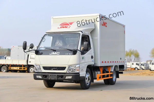 JMC Shunda Small Truck 129hp 4X2(6 wheels) 3.7m Single-Row Box Light Truck Exterior (3) | 86Trucks