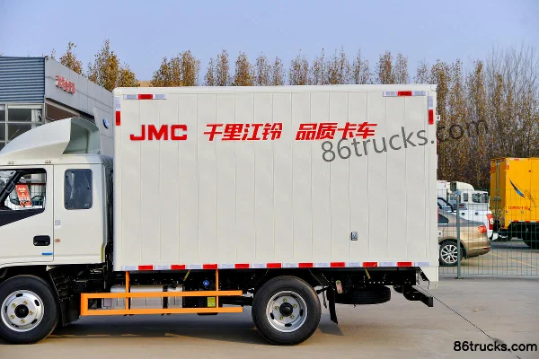JMC Shunda Small Truck 116hp 4X2(6 wheels) 3.3m Half-Cab Van Light Truck Body (2) | 86Trucks