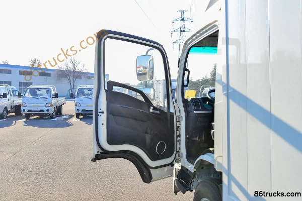 JAC Yunduoduo N5 160 hp 4X2(6 wheels) 4.1m Single Row Van Truck (China VI) Cab (1) | 86Trucks