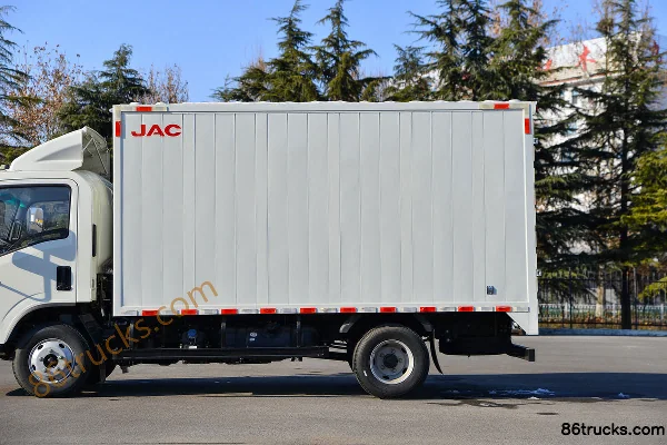 JAC Yunduoduo N5 160 hp 4X2(6 wheels) 4.1m Single Row Van Truck (China VI) Body (2) | 86Trucks